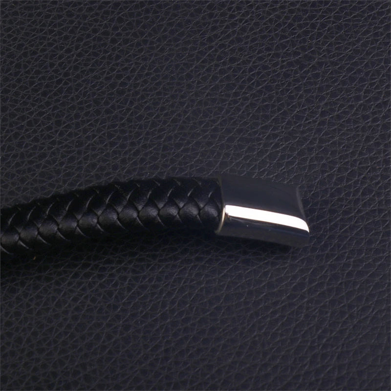Fashion Classic Black Leather Wrap Bracelet for Men Metal Magnetic Clasp Trend Bangle Bracelet Birthday Gift Jewelry