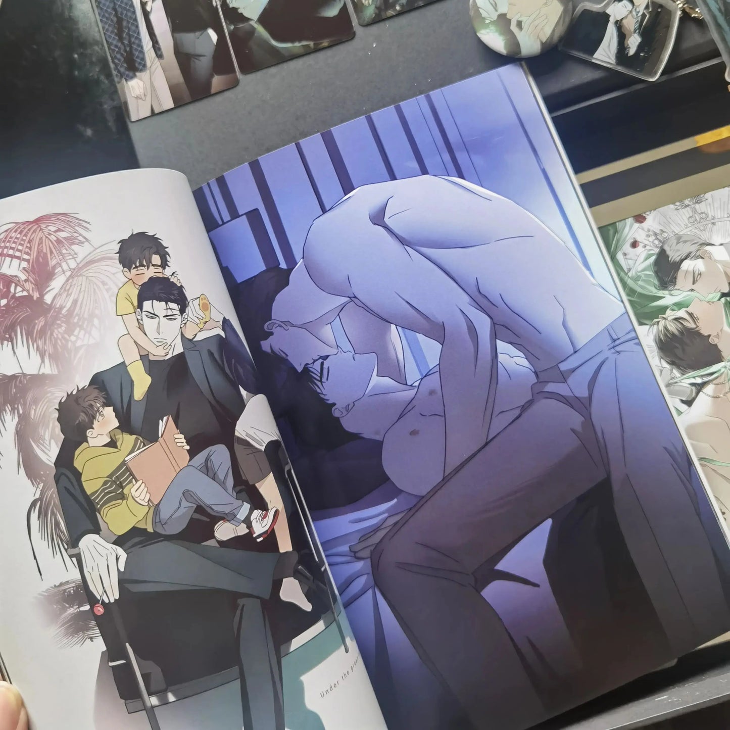 Korea HOT bl comic Under the Green light lu se juan xiang photo BOOK Poster acrylic stand card Keychain badge Card gift box set