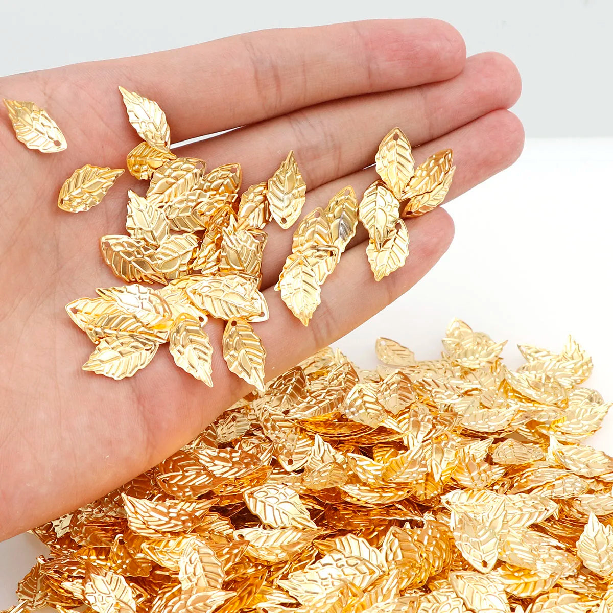 100Pcs/Lot 10*19mm Gold Metal Charms Copper Stamping Leaf Shape Earring Pendants DIY Crafts Jewelry Making Findings Accessories