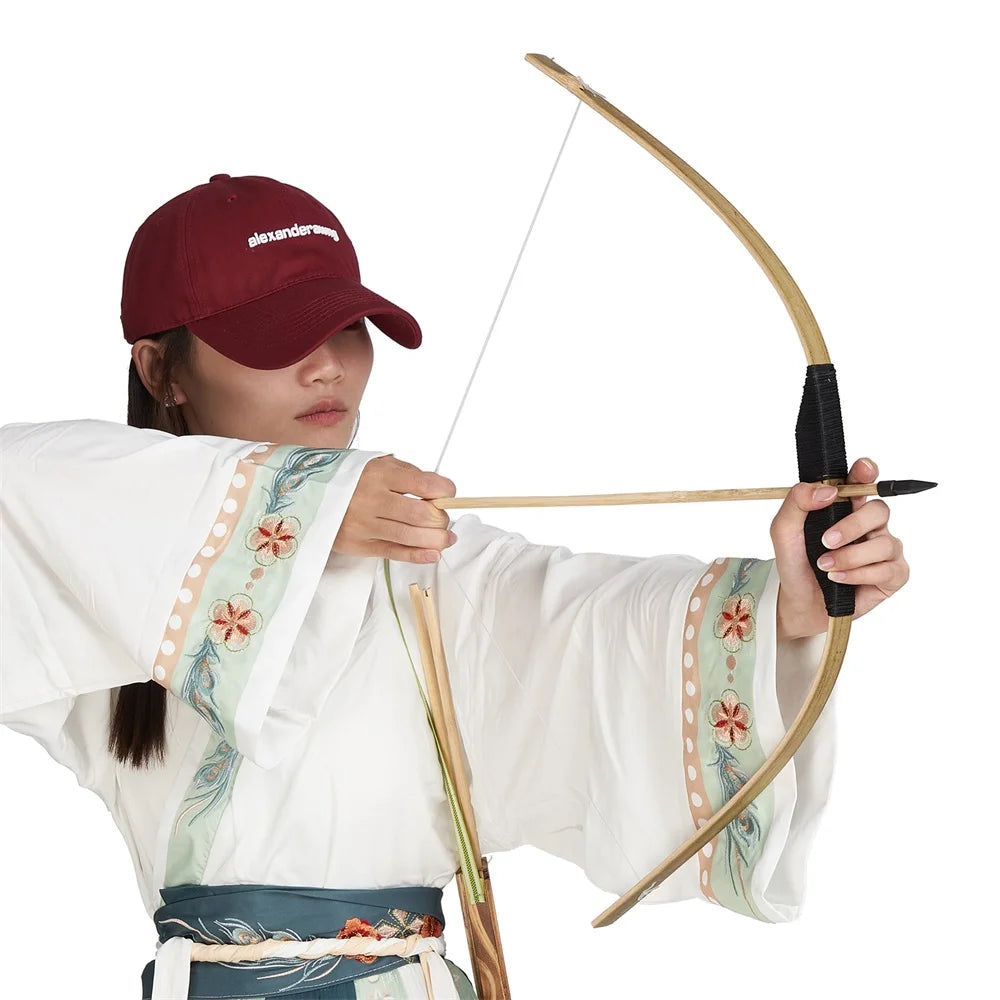 Whosale 28" Kids Bamboo Bow with Arrows Archery Set Kids Outdoor Recreation Shooting Practice Bow Safety Rubber Soft Arrowheads
