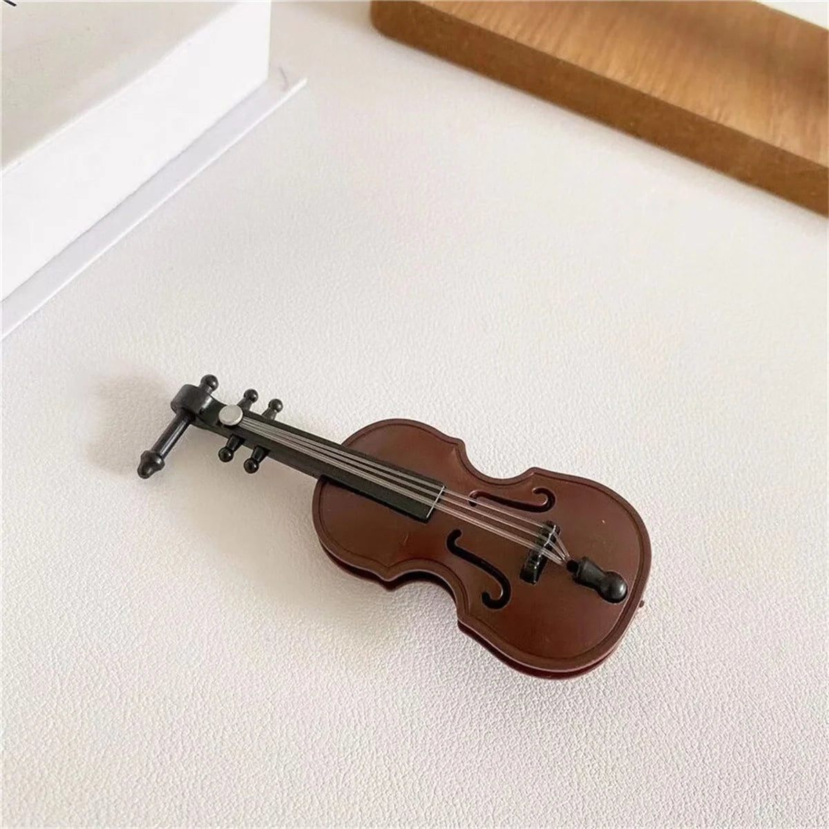 2pcs Creative violin hair clips for ladies and girls to fix hair hair accessories